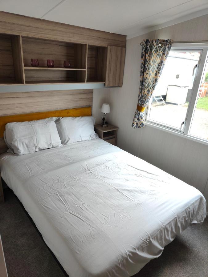 J6 Static Caravan, Fairway Holiday Park Sandown Exteriér fotografie