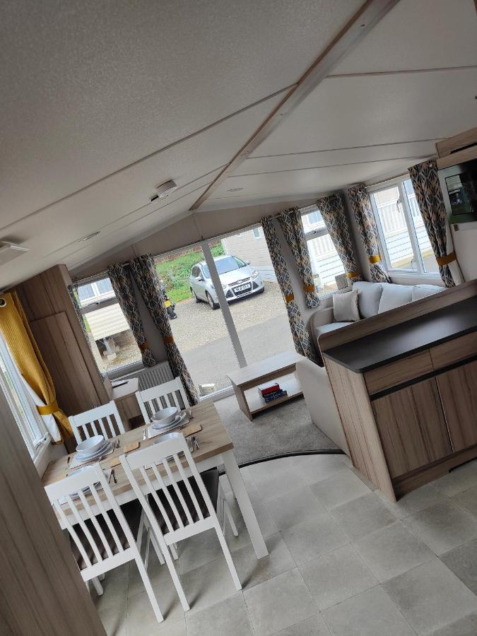 J6 Static Caravan, Fairway Holiday Park Sandown Exteriér fotografie
